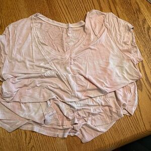 American Eagle Outfitters Mauve Favorite Tee
